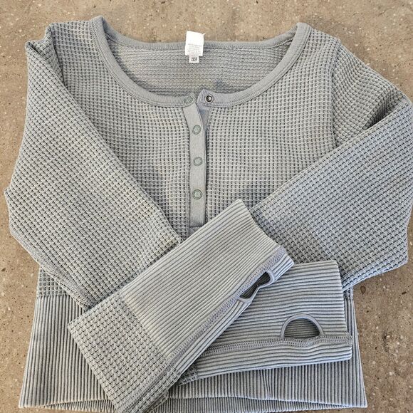 OFFLINE by AERIE Shirt Womens Xs Green Cropped Waffle Henley Snap Long Sleeve - Picture 8 of 9